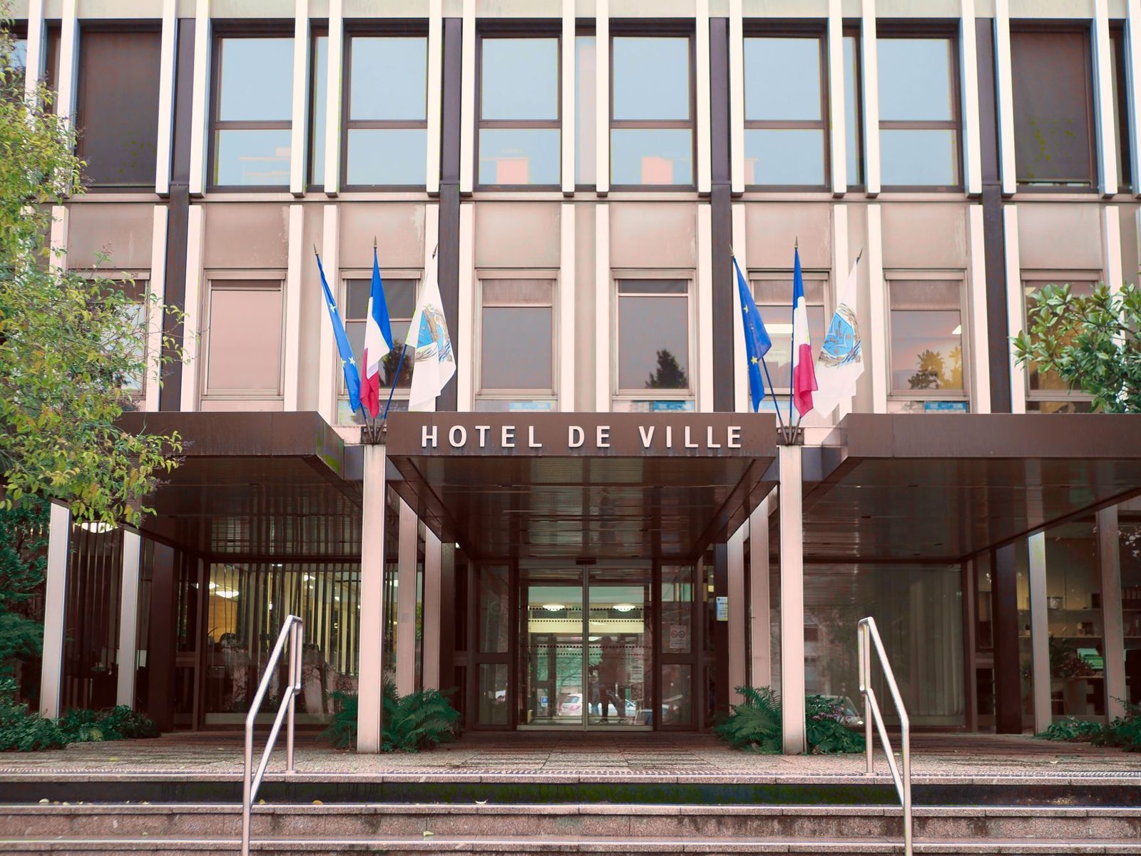Illustration : Droits & démarches : guichets officiels et orientation