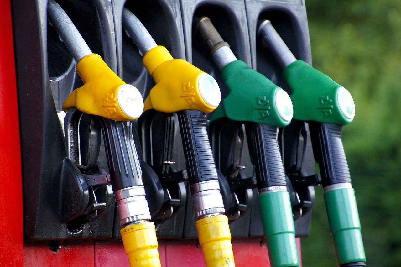 Illustration : Économiser du carburant sur trajets quotidiens
