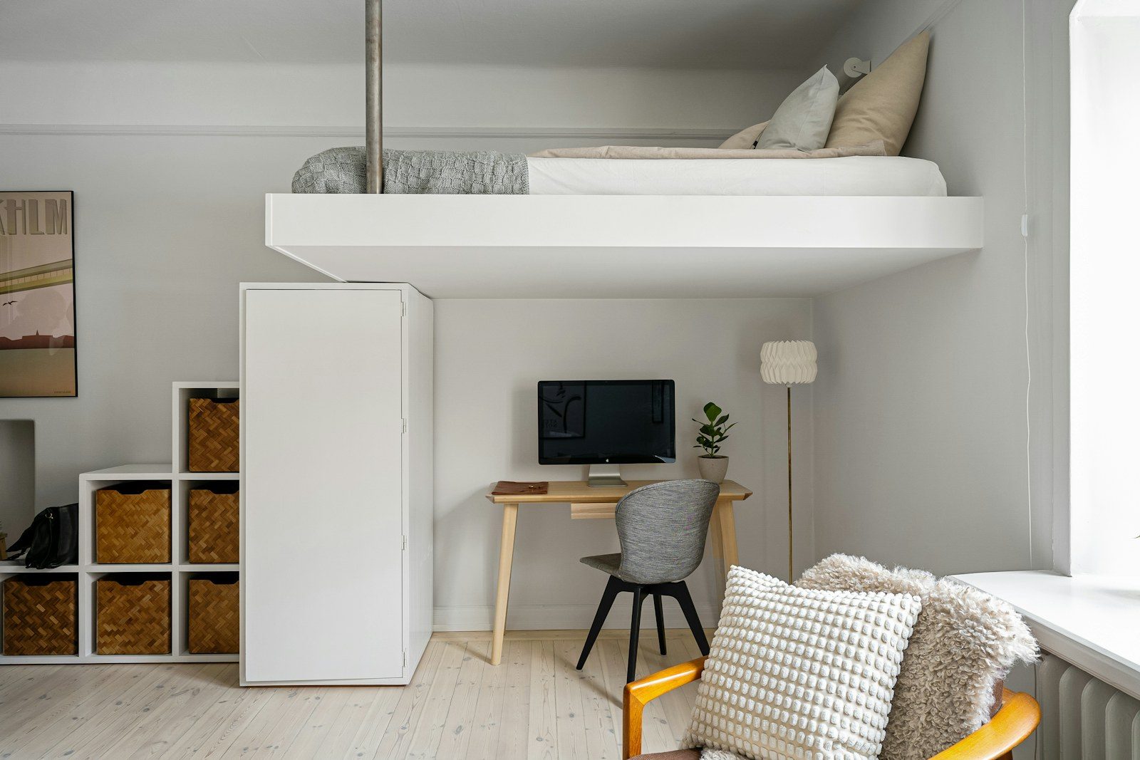 Illustration : Astuces rangement pour petits espaces — meubles multifonctions