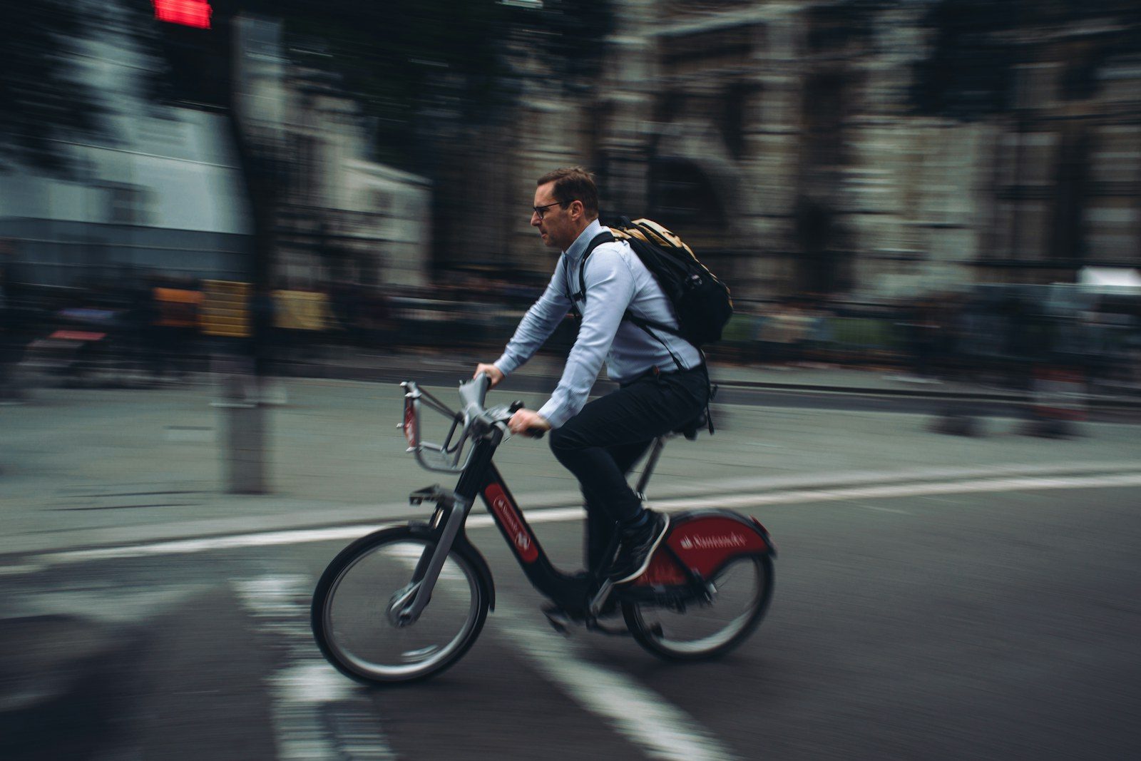 Illustration : Conseils pour commuter en vélo à assistance électrique