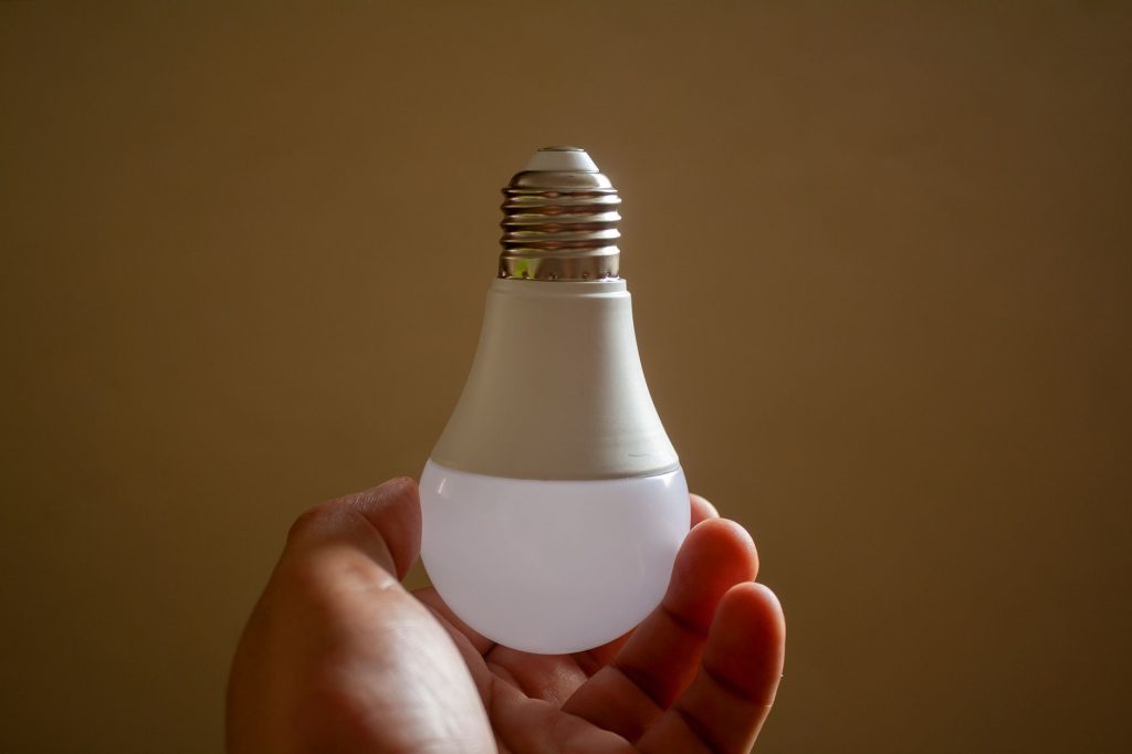 Comprendre les nouveaux tarifs de l&rsquo;énergie et leur impact sur votre budget familial