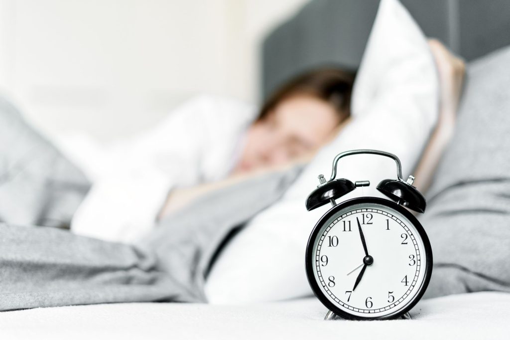 Dès le 24 octobre, l’heure d’hiver menace vos nuits : voici comment l’éviter